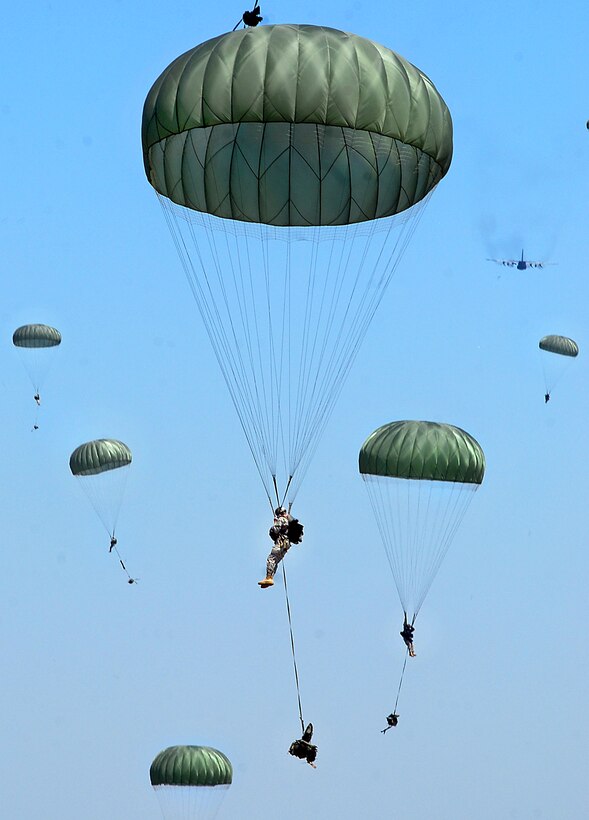 82d Airborne Division - All American Week 2009 - John Michael Creatives